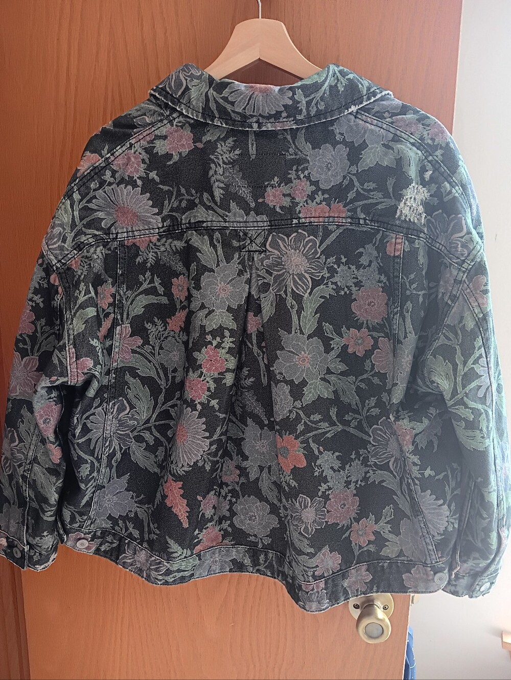 Free People We The Free Opal Swing Floral-Print Denim Jacket - Picture 3 of 9